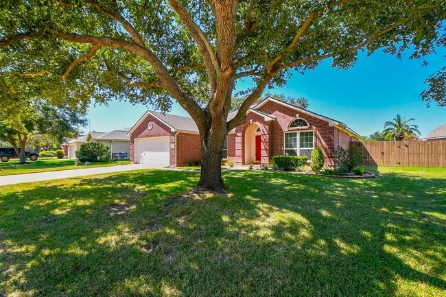 Building Photo - 6206 Fawnlake Dr