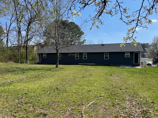 Building Photo - 5025 Bess Moore Rd