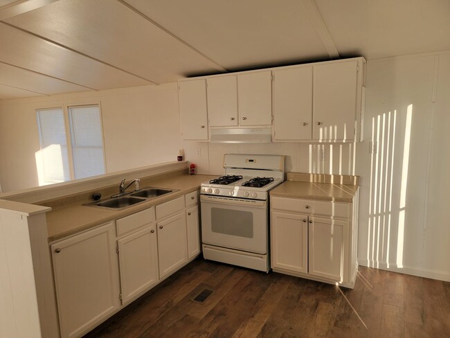 Building Photo - 2 Bedroom Mobile Home In Bullhead City