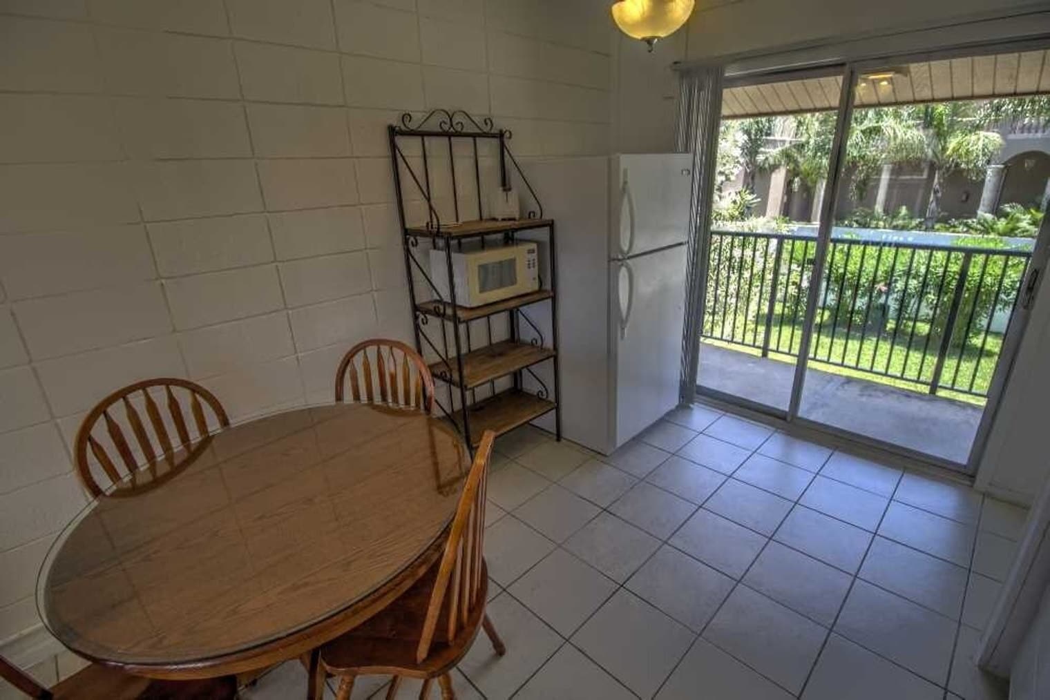 Building Photo - 200 W Kingfish St