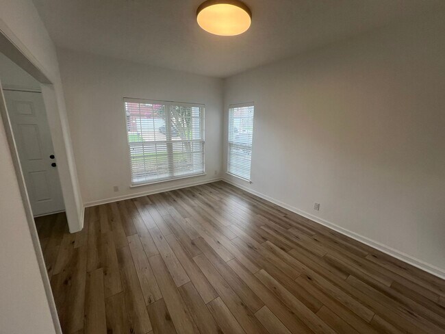 Building Photo - Blackman Area Coming Soon!