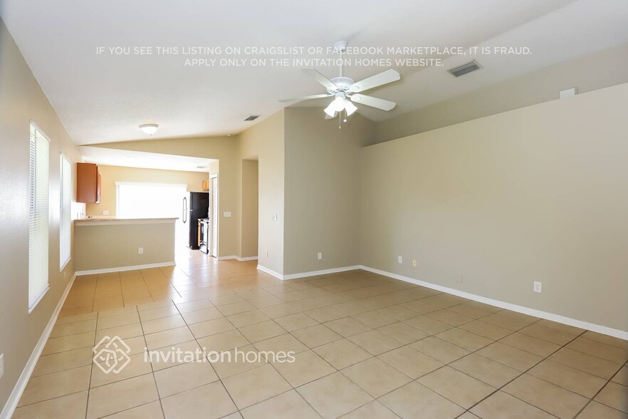 Building Photo - 10416 Avelar Ridge Dr
