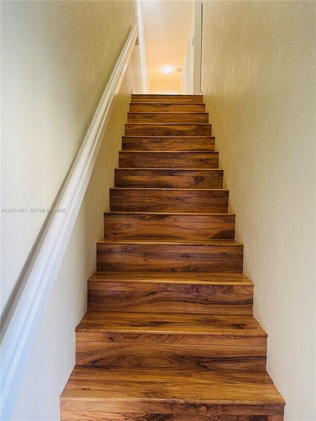 Building Photo - 6364 Landings Way