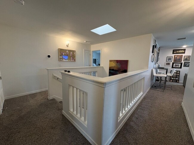 Building Photo - FAR EASTSIDE HOME FOR RENT