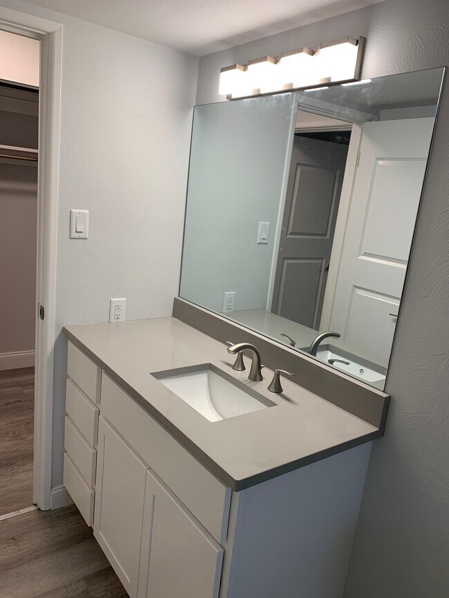 Building Photo - 3457 Evergreen Rd