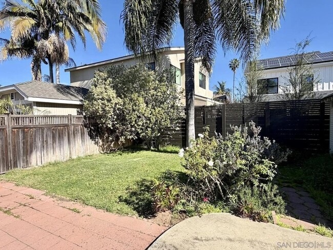 Building Photo - 3917 Hawk St