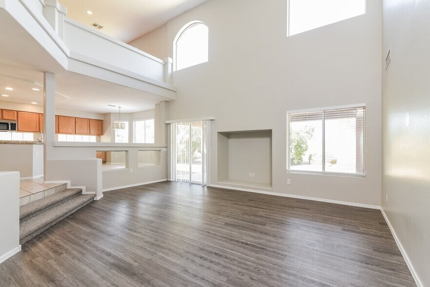 Building Photo - 3796 E Leah Ln