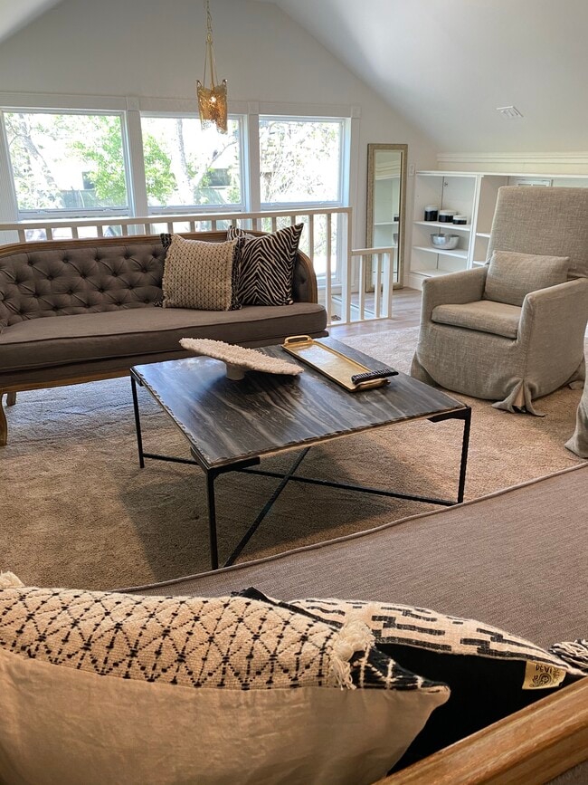 Building Photo - 2220 Colquitt St