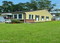 Building Photo - 5B Graystone Pl