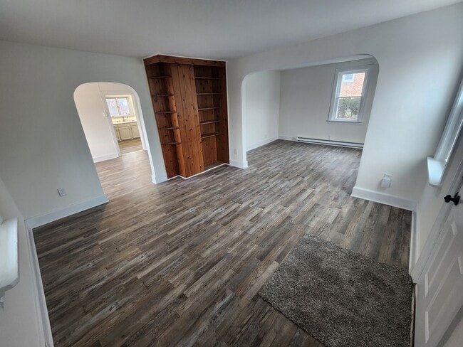 Building Photo - Remodeled Single Family