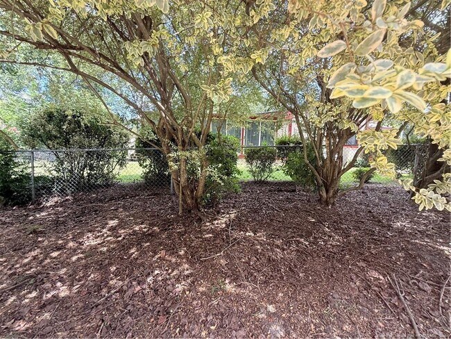 Building Photo - 5670 Blythewood Ln