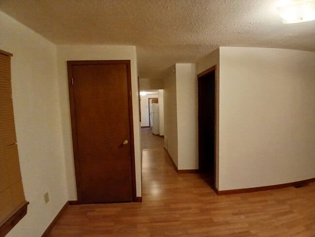 Building Photo - 444 Carola St