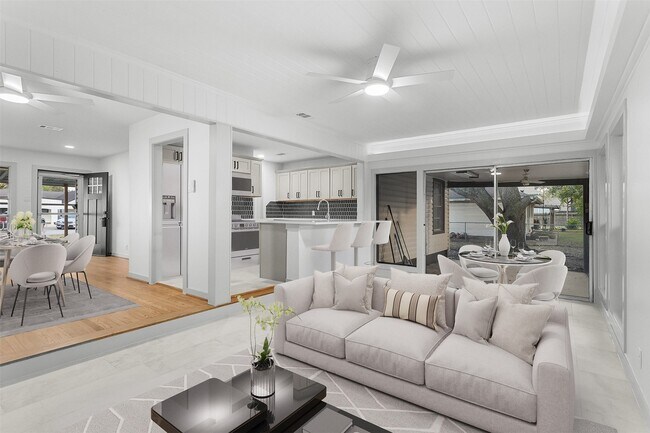 Building Photo - 2222 N Grand Blvd