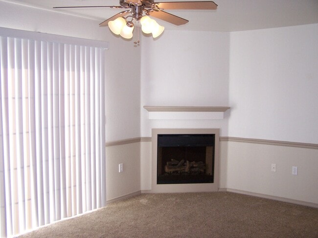 living room - 202 E Crockett St