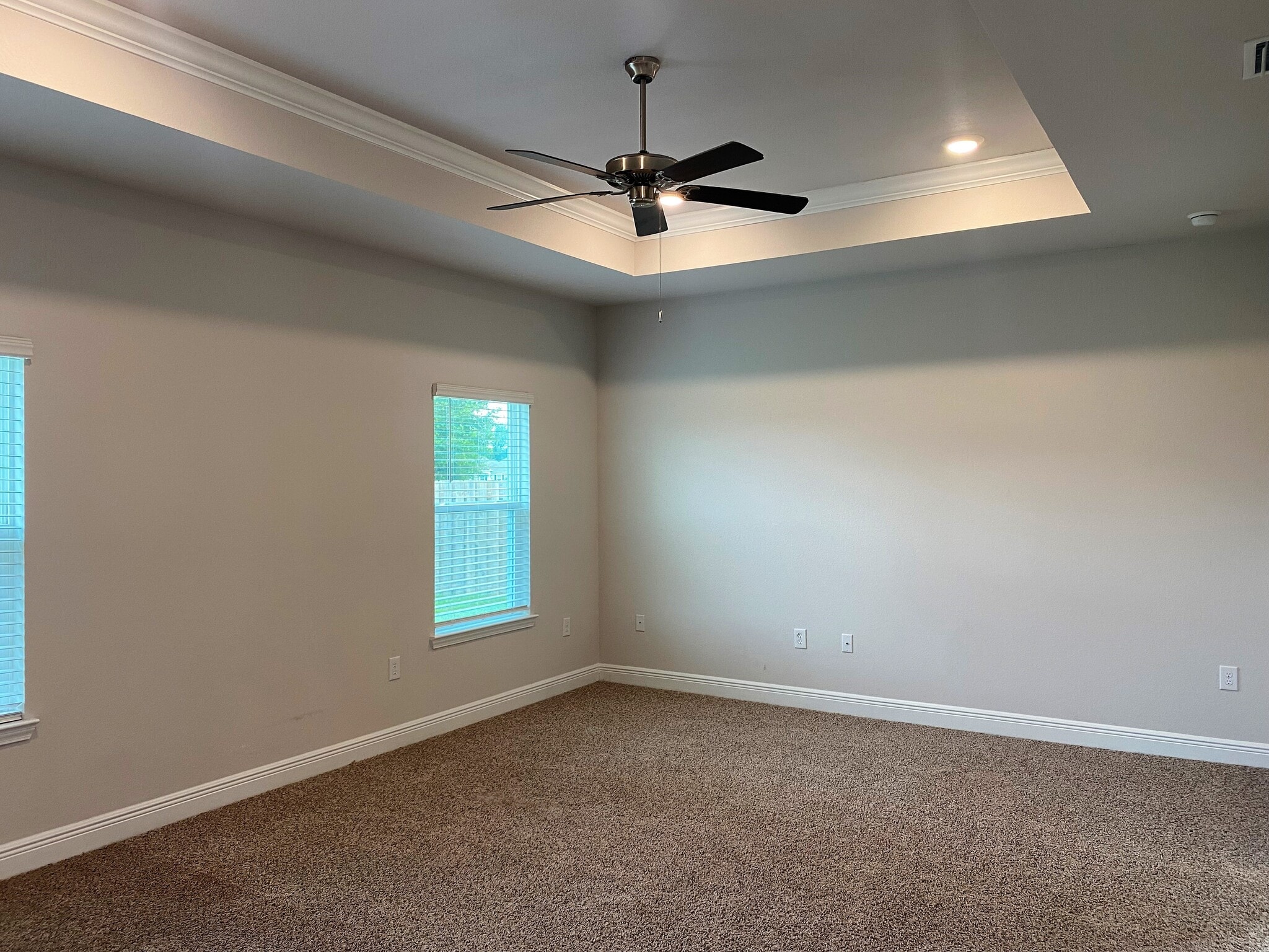Building Photo - 104 London Cir