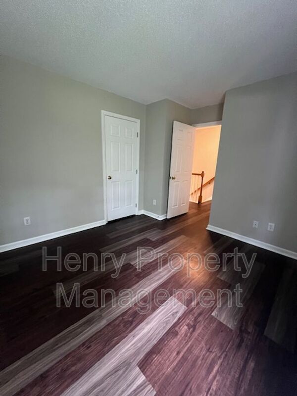 Building Photo - 5716 Brookshadow Dr
