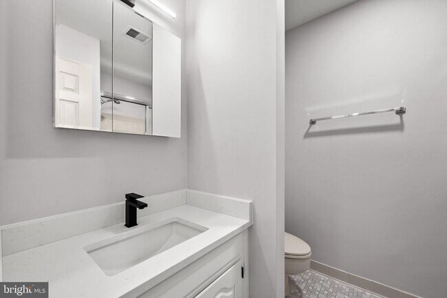 Building Photo - 6056 Morgan Ct