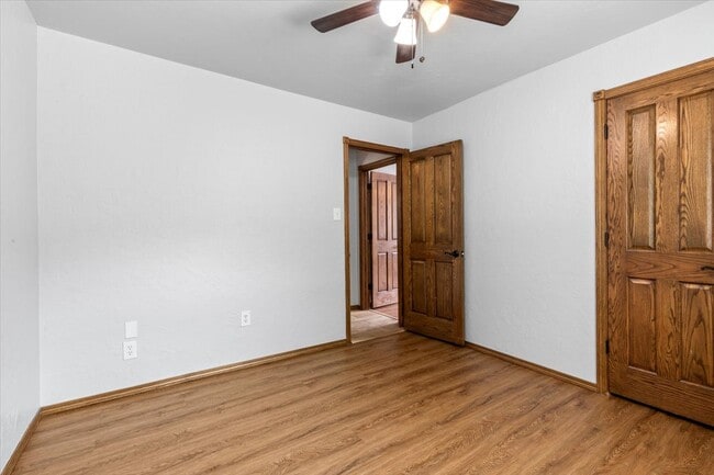 Building Photo - 2508 NE Turtle Creek Dr