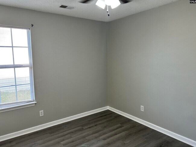 Building Photo - 218 Cogburn Rd