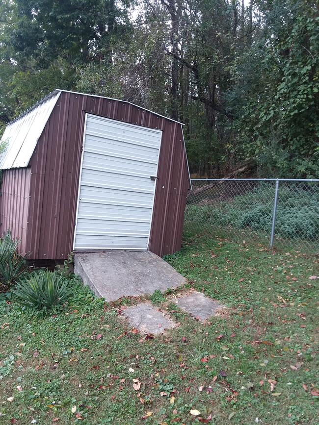 Outdoor shed. - 1255 Culbert Dr