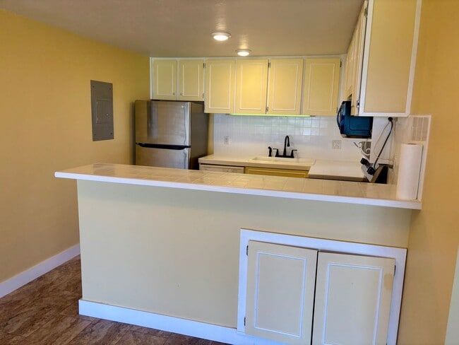 Building Photo - 78-7070 Alii Drive, #A-302