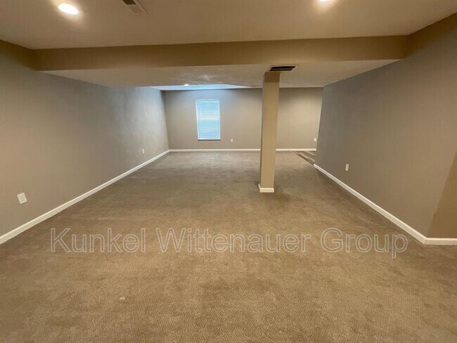 Building Photo - 2244 Haverford Dr