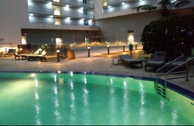 Building Photo - 888 Biscayne Blvd