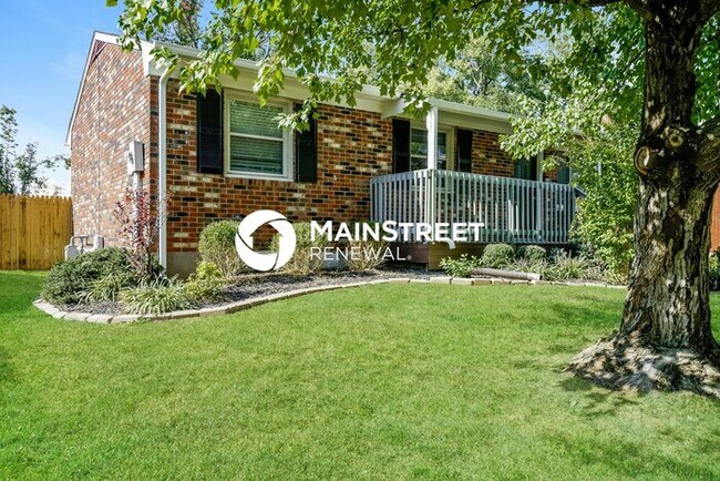 Building Photo - 3 Bedroom Pet-Friendly Home in LOUISVILLE,...