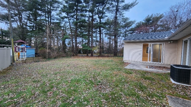 Building Photo - 2 Hazelwood Cir