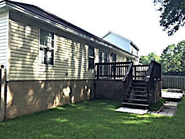 Building Photo - 1544 Bradley Blvd