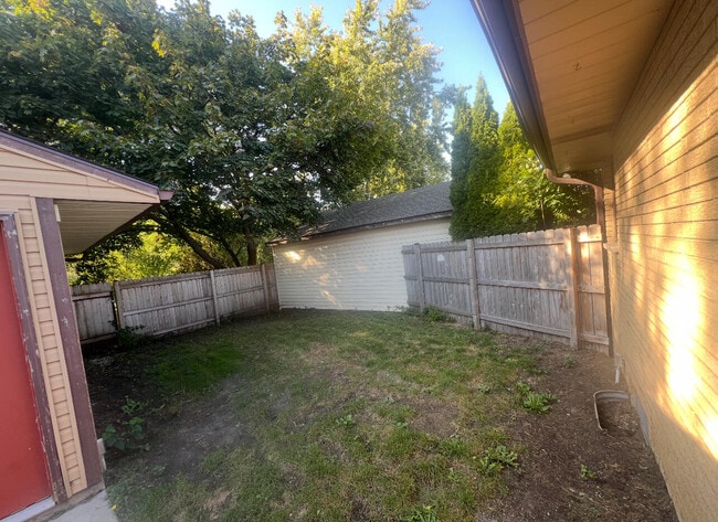 Building Photo - 4455 S Griffin Ave