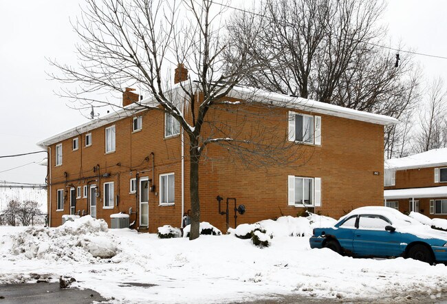 Primary Photo - Banbury Village Condominium