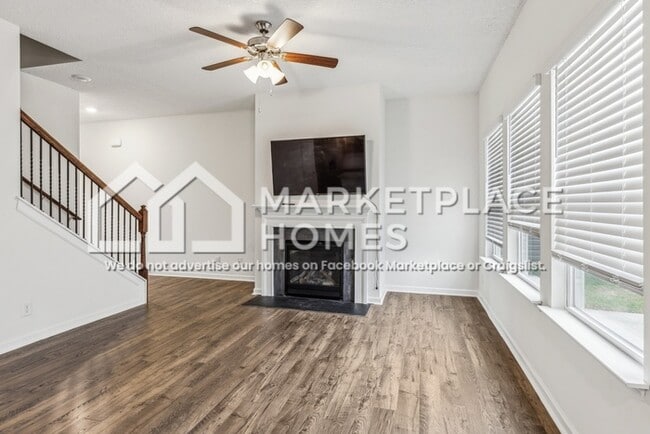 Building Photo - 1425 Willow Springs Dr