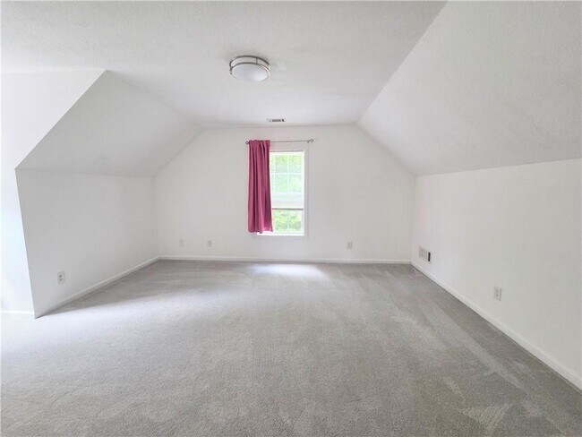 Building Photo - 3060 Glen Wallace Dr