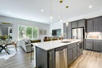 Building Photo - 2804 S 1st St