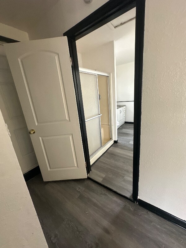 Building Photo - 916 Sonoma Ave