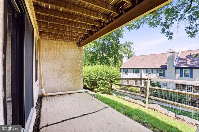 Building Photo - 706 Andover Ct