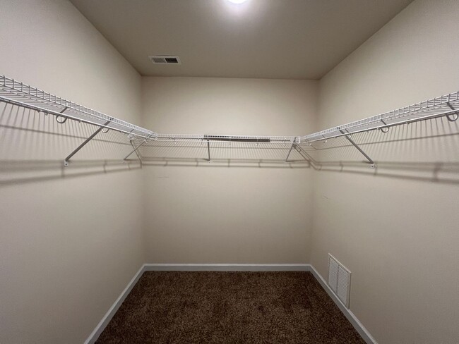 Building Photo - 310 Landon Ln