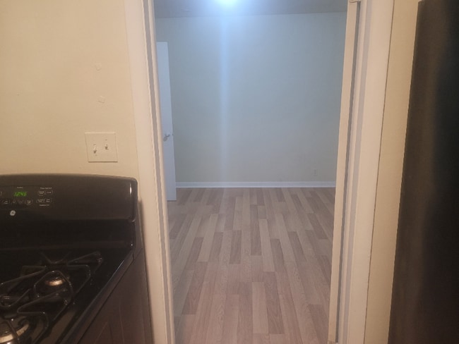 Building Photo - 1005 Garfield Ave