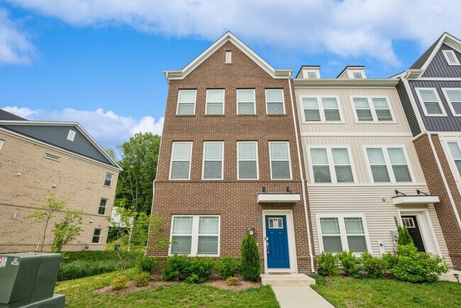 Primary Photo - 2756 Bridgewater Dr