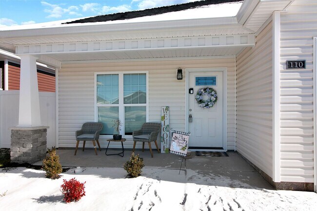 Building Photo - 110 War Admiral Ct