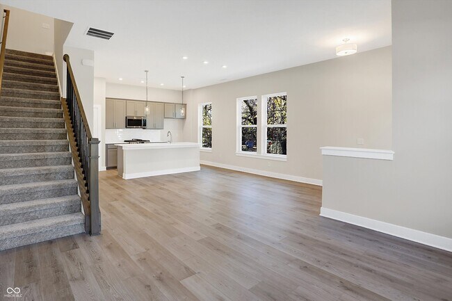 Building Photo - 502 Gilder Dr