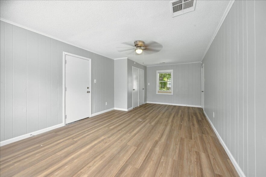 Building Photo - 2724 Steele St