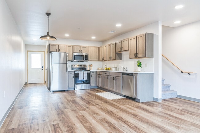 Primary Photo - Lindoo School Apartments and Townhomes