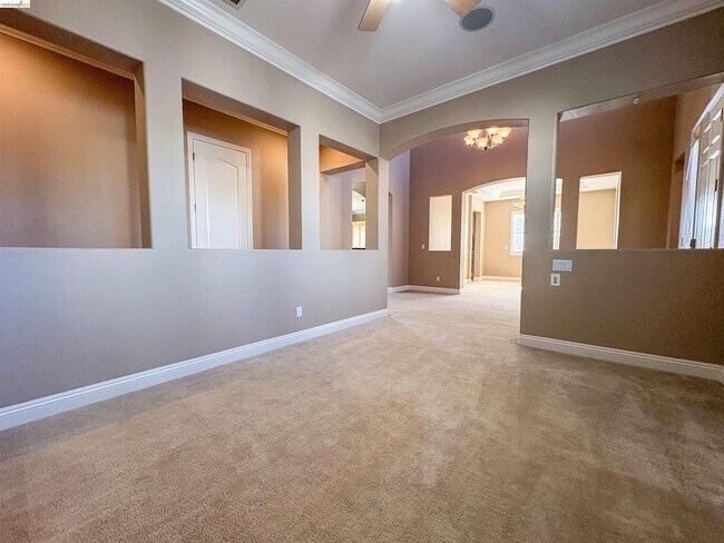 Building Photo - 2497 Winged Foot Rd