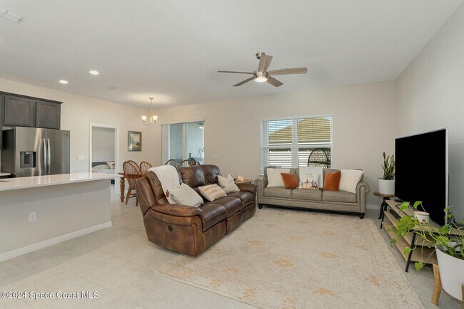 Building Photo - 4832 Shannock Ave