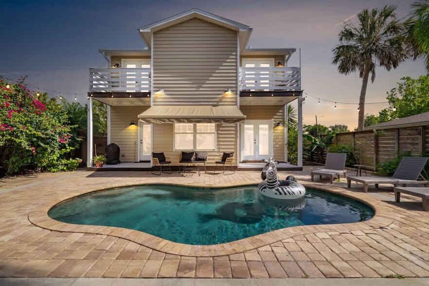 Building Photo - 329 Minorca Ave