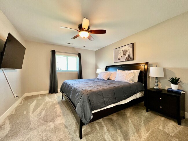 Building Photo - Quaint 4 Bedroom furnished Ranch Home in Mason Ohio