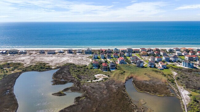 Building Photo - 3204 Sand Dollar Ln