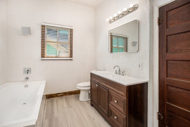 Building Photo - 3309 Avenue N